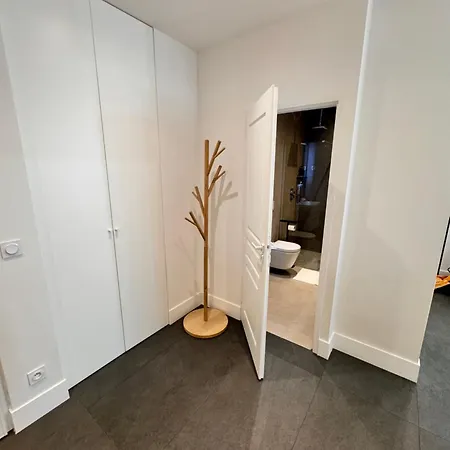 Elegant Central Flat With Private Terrace In 尼斯