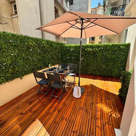 Elegant Central Flat With Private Terrace In
