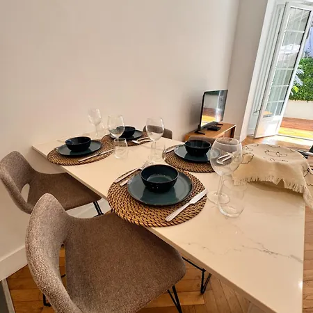 Apartmán Elegant Central Flat With Private Terrace In Nice